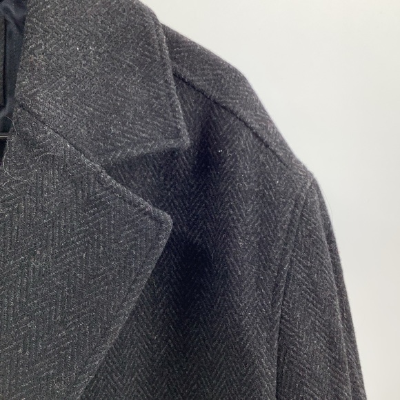 Andrew Marc Men’s Overcoat Size L 75% Wool Herringbone - Picture 3 of 6